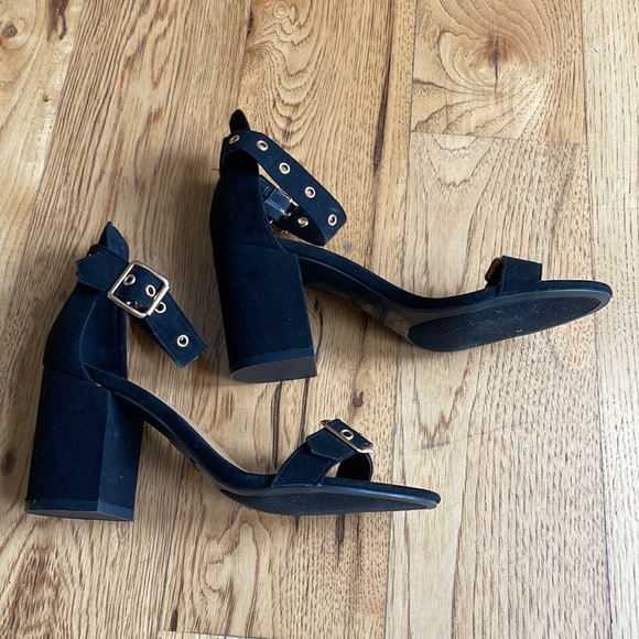 Black suede heels with ankle strap- Size 7 1/2 - Picture 5 of 6